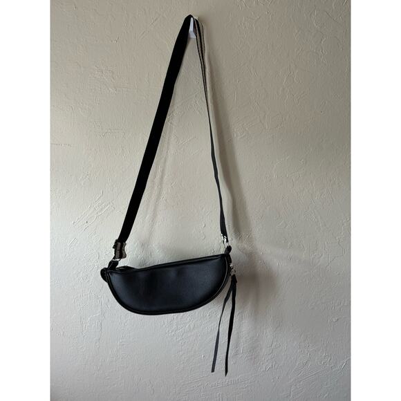 NWT Black Crossbody Sling / Belt Bag/ Fanny Pack with Adjustable Strap - Picture 11 of 11